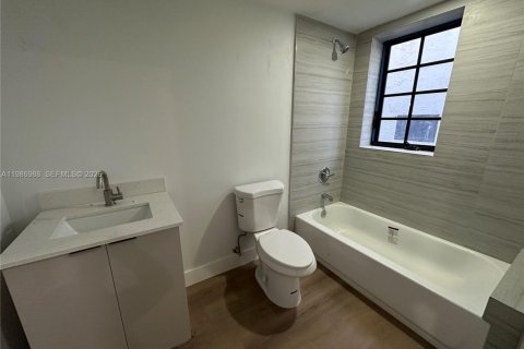 Снять в аренду кондоминиум в Майами-Бич, Флорида 1 спальня, № 2045002 - фото 4