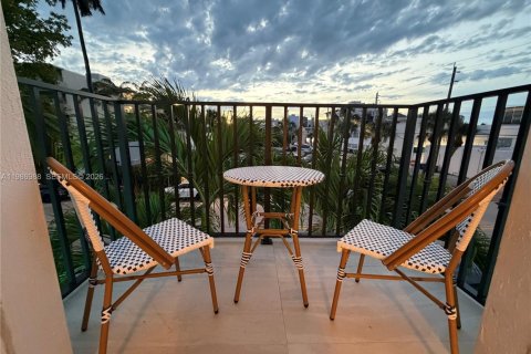 Снять в аренду кондоминиум в Майами-Бич, Флорида 1 спальня, № 2045002 - фото 9