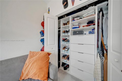 Townhouse in Miami, Florida 3 bedrooms № 1868004 - photo 28