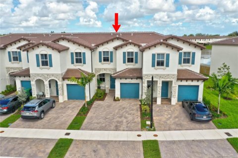 Townhouse in Miami, Florida 3 bedrooms № 1868004 - photo 5