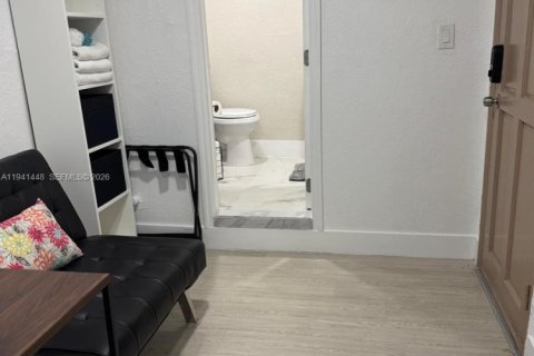 Villa ou maison à louer à Hialeah, Floride: 137.12 m2 № 2000428 - photo 4