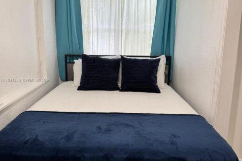 Villa ou maison à louer à Hialeah, Floride: 137.12 m2 № 2000428 - photo 5