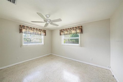 Villa ou maison à vendre à Clearwater, Floride: 4 chambres, 165.74 m2 № 1805864 - photo 18