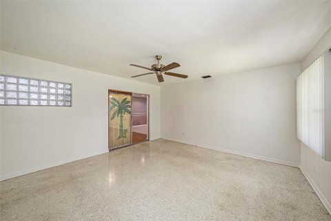 Villa ou maison à vendre à Clearwater, Floride: 4 chambres, 165.74 m2 № 1805864 - photo 14