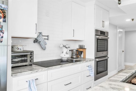 Condo in Highland Beach, Florida, 3 bedrooms  № 2387767 - photo 7