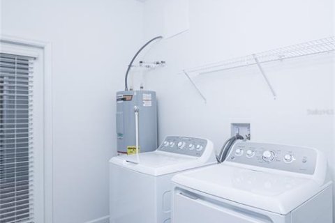 Adosado en venta en Orlando, Florida, 3 dormitorios, 159.51 m2 № 1853048 - foto 17