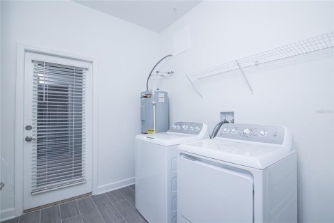 Adosado en venta en Orlando, Florida, 3 dormitorios, 159.51 m2 № 1853048 - foto 16