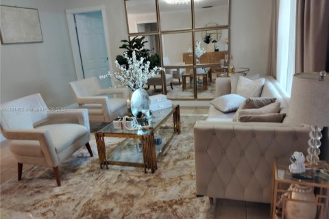 Villa ou maison à vendre à Pembroke Pines, Floride: 3 chambres, 128.76 m2 № 1683691 - photo 5