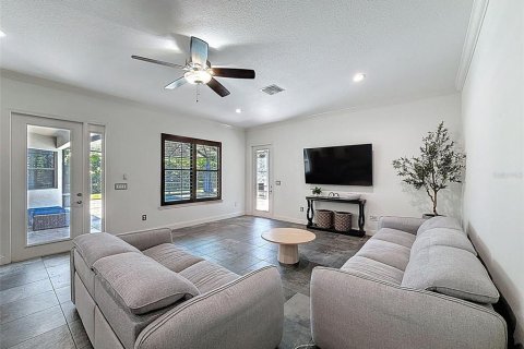 Casa en venta en Trinity, Florida, 5 dormitorios, 355.26 m2 № 1803485 - foto 17