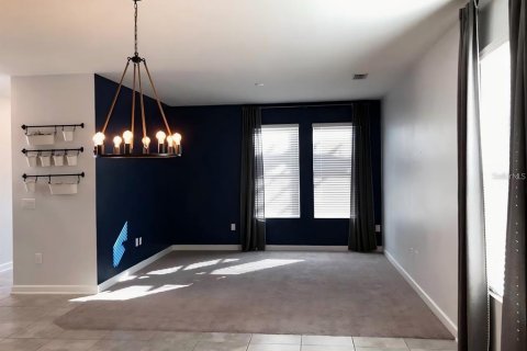 Villa ou maison à louer à Winter Garden, Floride: 4 chambres, 229.93 m2 № 2396052 - photo 3