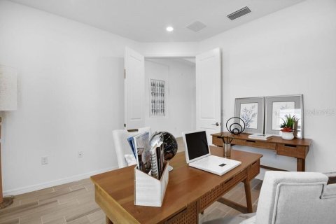 Villa ou maison à vendre à Cocoa, Floride: 3 chambres, 190.91 m2 № 2148695 - photo 4