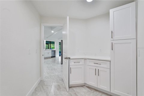 Villa ou maison à vendre à Homosassa, Floride: 3 chambres, 187.66 m2 № 1911413 - photo 16
