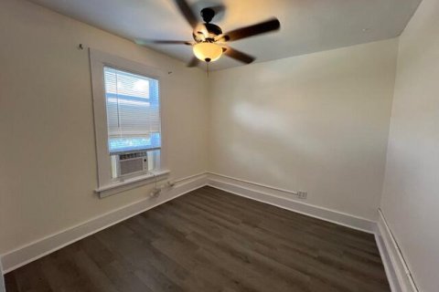 Immobilier commercial à vendre à West Palm Beach, Floride: 284.28 m2 № 2193644 - photo 6