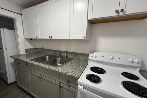 Immobilier commercial à vendre à West Palm Beach, Floride: 284.28 m2 № 2193644 - photo 4