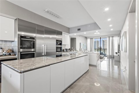Condo in Aventura, Florida, 3 bedrooms  № 2000961 - photo 20