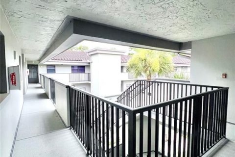 Copropriété à vendre à Clearwater, Floride: 2 chambres, 99.41 m2 № 2095217 - photo 4