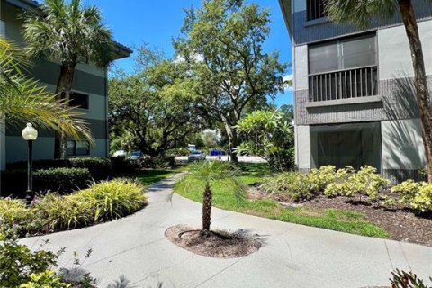 Copropriété à vendre à Clearwater, Floride: 2 chambres, 99.41 m2 № 2095217 - photo 20