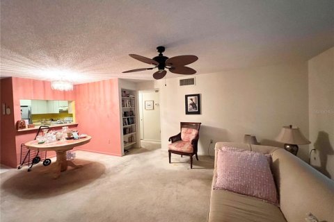 Copropriété à vendre à Clearwater, Floride: 2 chambres, 99.41 m2 № 2095217 - photo 8