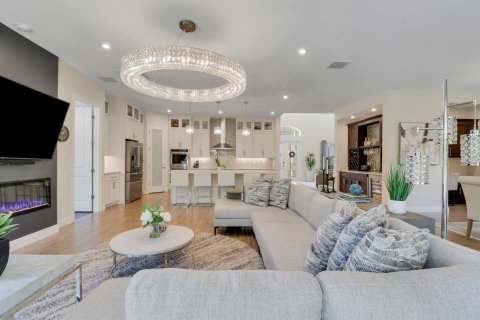 House in Jensen Beach, Florida 5 bedrooms, 394.74 sq.m. № 2190400 - photo 25