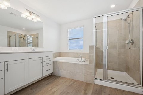 Casa en venta en Lakewood Ranch, Florida, 6 dormitorios, 359.25 m2 № 1637673 - foto 21