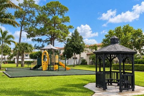 Touwnhouse à vendre à Riviera Beach, Floride: 2 chambres, 115.2 m2 № 2414409 - photo 14