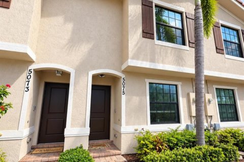 Touwnhouse à Riviera Beach, Floride 2 chambres, 115.2 m2 № 2414409