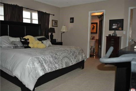 Condominio en venta en North Miami, Florida, 2 dormitorios, 121.79 m2 № 1695122 - foto 5