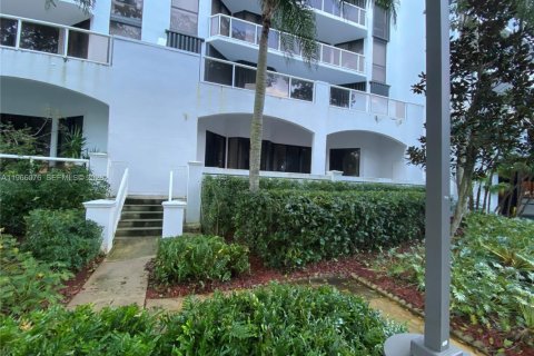 Condominio en alquiler en Aventura, Florida, 2 dormitorios, 121.7 m2 № 2027882 - foto 4