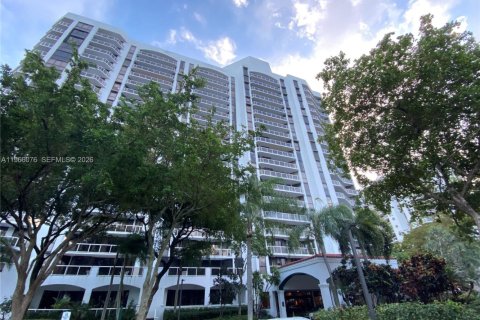 Condominio en Aventura, Florida, 2 dormitorios № 2027882