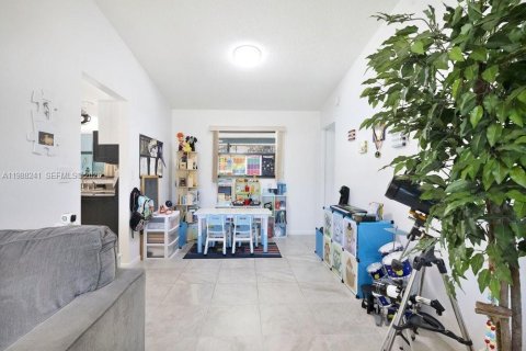 Villa ou maison à vendre à Kissimmee, Floride: 3 chambres, 180.32 m2 № 2051309 - photo 5