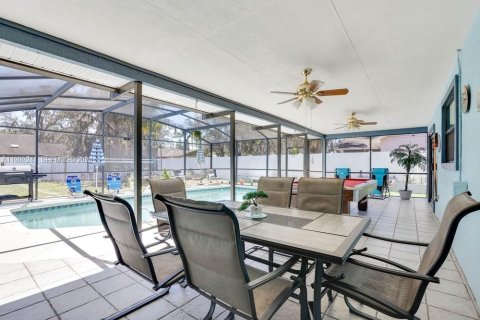 Villa ou maison à vendre à Kissimmee, Floride: 3 chambres, 180.32 m2 № 2051309 - photo 23