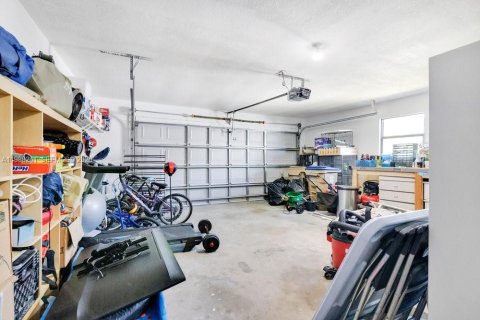 Villa ou maison à vendre à Kissimmee, Floride: 3 chambres, 180.32 m2 № 2051309 - photo 19