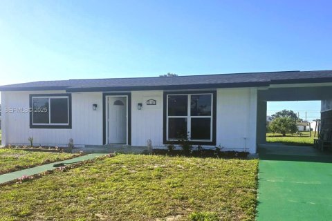 Снять в аренду виллу или дом в Порт-Шарлотт, Флорида 2 спальни, № 1991374 - фото 2