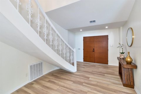 Casa en venta en Clearwater, Florida, 5 dormitorios, 286.7 m2 № 2424389 - foto 5