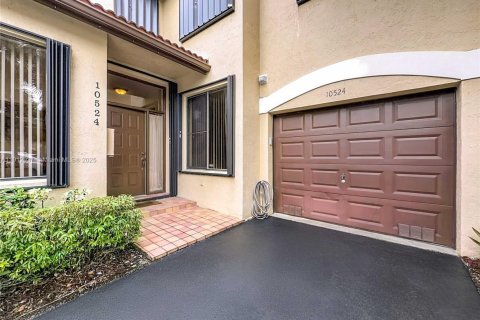 Condo in Plantation, Florida, 2 bedrooms  № 1973918 - photo 3