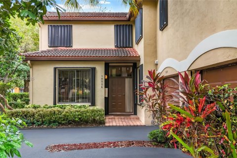 Condo in Plantation, Florida, 2 bedrooms  № 1973918 - photo 2