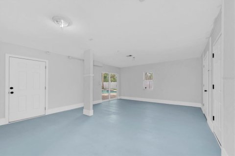 House in Gulfport, Florida 3 bedrooms, 167.97 sq.m. № 1742633 - photo 27