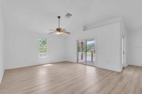 House in Gulfport, Florida 3 bedrooms, 167.97 sq.m. № 1742633 - photo 5