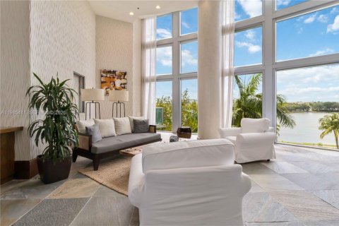 Condo in Sunrise, Florida, 1 bedroom № 2255025 - photo 6