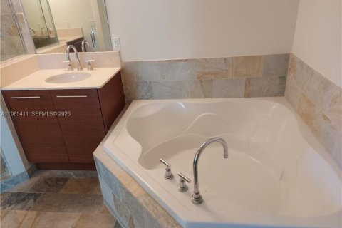 Condo in Sunrise, Florida, 1 bedroom № 2255025 - photo 23