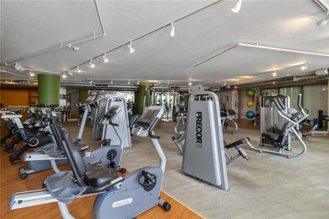 Condo in Sunrise, Florida, 1 bedroom № 2255025 - photo 13