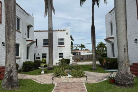 Apartment in Hollywood, Florida 1 bedroom, 65.03 sq.m. № 2170025 - photo 4