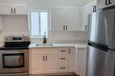 Apartment in Hollywood, Florida 1 bedroom, 65.03 sq.m. № 2170025 - photo 8