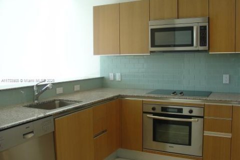 Condo in Miami, Florida  № 1709581 - photo 2