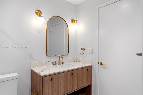 Condo in Miami, Florida, 1 bedroom № 2077580 - photo 29