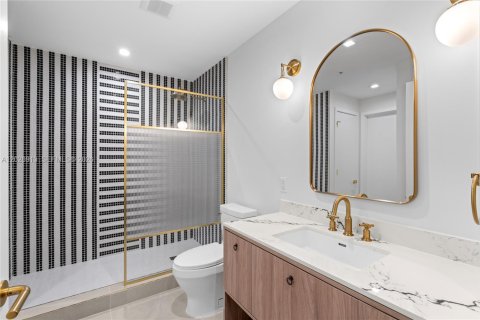 Condo in Miami, Florida, 1 bedroom № 2077580 - photo 24