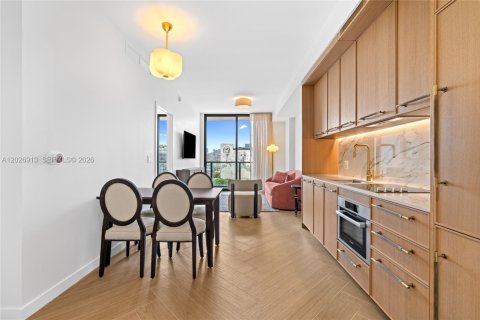 Condo in Miami, Florida, 1 bedroom № 2077580 - photo 5