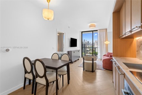Condo in Miami, Florida, 1 bedroom № 2077580 - photo 10