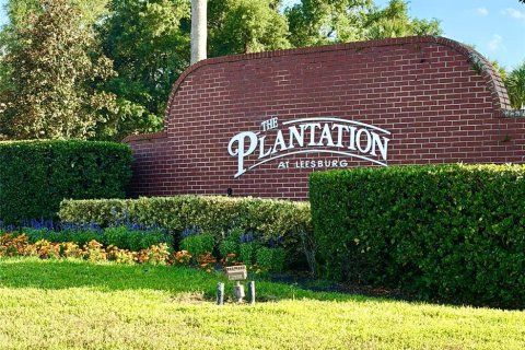 Casa en venta en Leesburg, Florida, 3 dormitorios, 193.89 m2 № 2095482 - foto 2