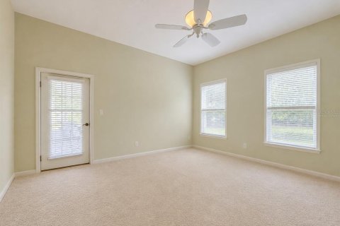 Casa en venta en Leesburg, Florida, 3 dormitorios, 193.89 m2 № 2095482 - foto 12